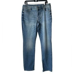 White House Black Market Women's Blue Straight Jeans